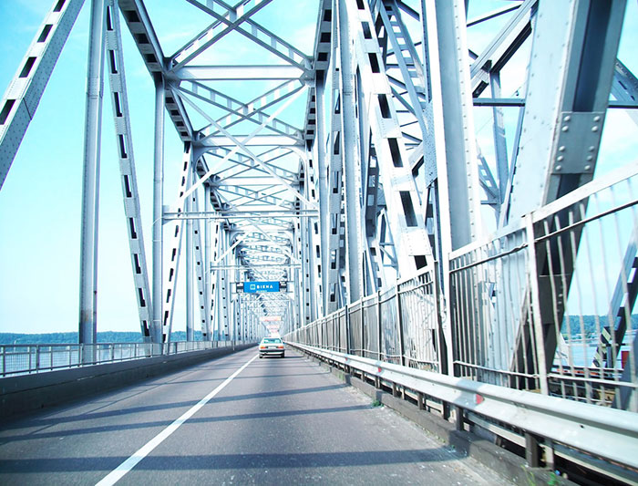 桥梁钢构建造
